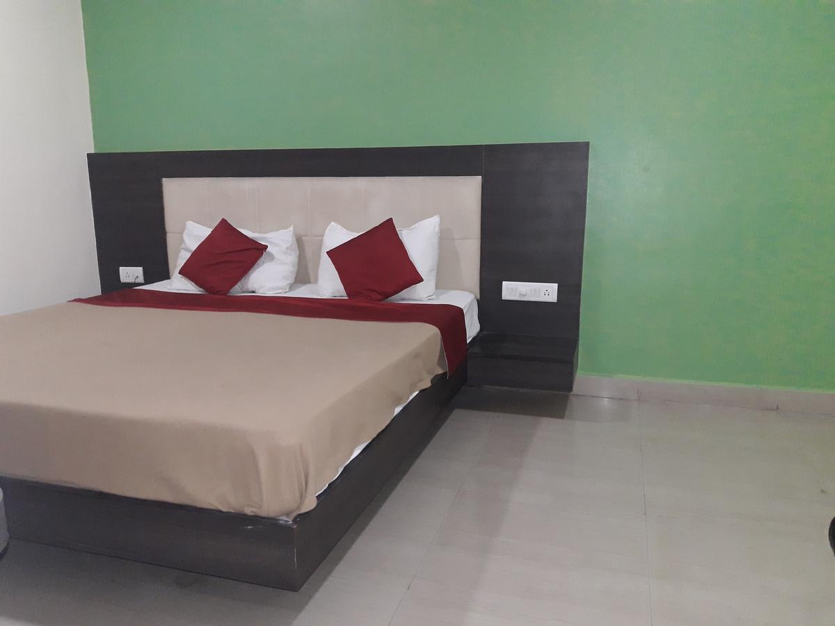 Vijaya Lakshmi Residency Bangalore Exterior photo