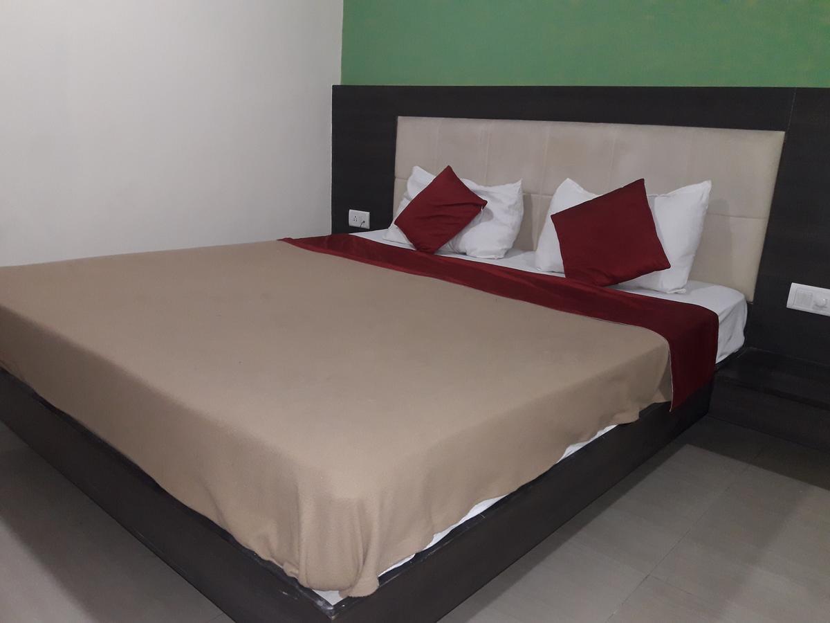 Vijaya Lakshmi Residency Bangalore Exterior photo