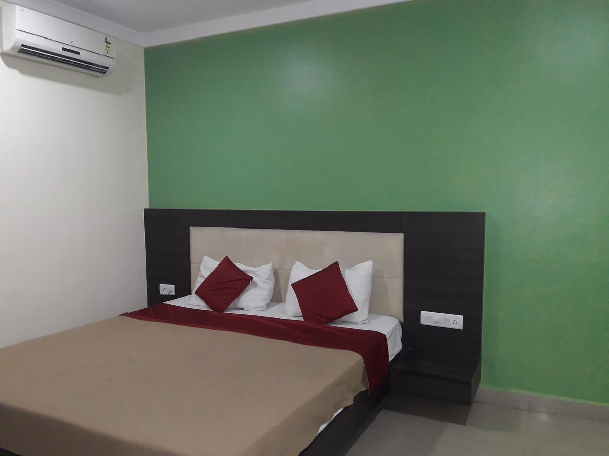 Vijaya Lakshmi Residency Bangalore Exterior photo