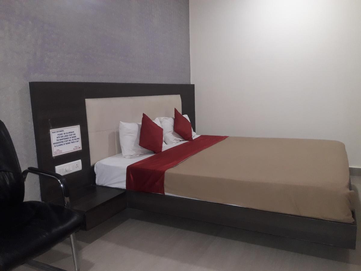 Vijaya Lakshmi Residency Bangalore Exterior photo