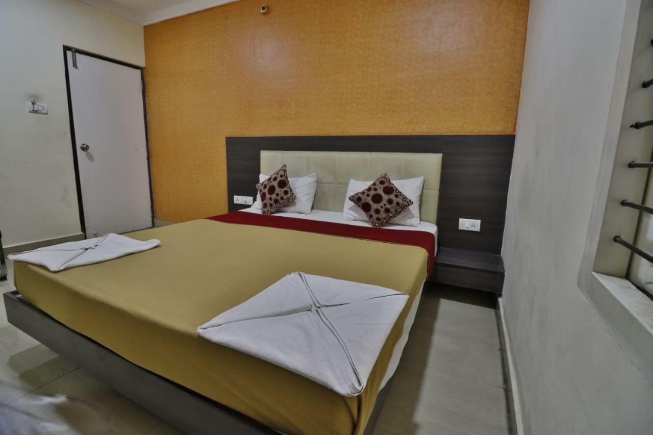 Vijaya Lakshmi Residency Bangalore Exterior photo